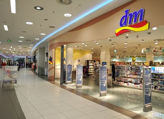 austria/vienna/liesing/shop/riverside-einkaufszentrum