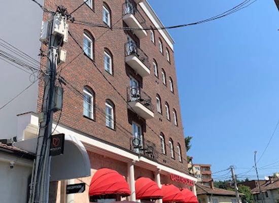 kosovo/peja-mountains/shop/benelux-hotel