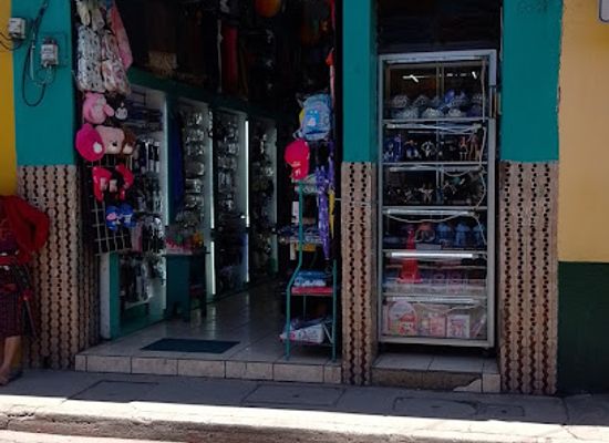 guatemala/chichicastenango/shop/turquesa-chichicastenango