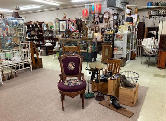 wisconsin/lake-geneva/shop/lake-geneva-antique-mall