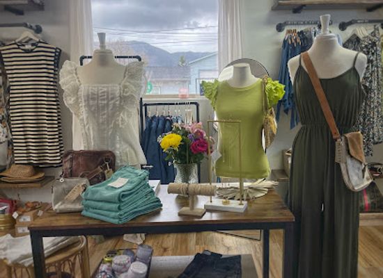 colorado/monument/shop/corina-s-salon-boutique