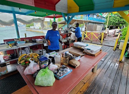 the-bahamas/bimini/shop/bonefish-ebbie-s-grocery-store