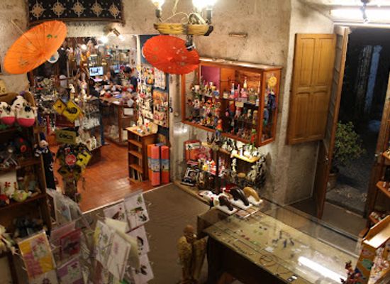 peru/arequipa-region/shop/tienda-de-regalos-imagenes