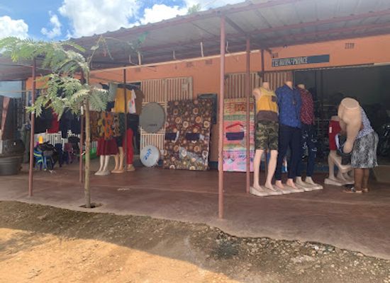 mozambique/gorongosa-national-park/shop/prince-comercial-de-gorongosa-mercado-guita