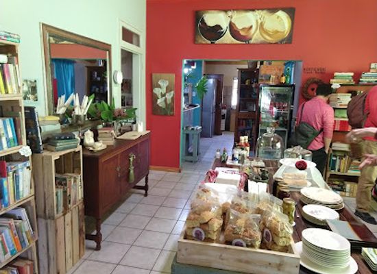 namibia/otjiwarongo/shop/bohemia-book-shop