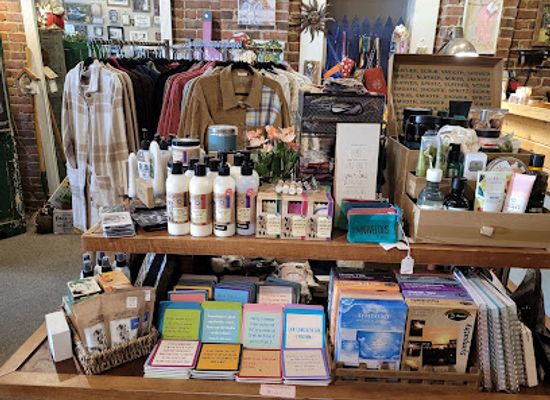 illinois/northern-illinois/shop/all-things-beautiful-gift-boutique