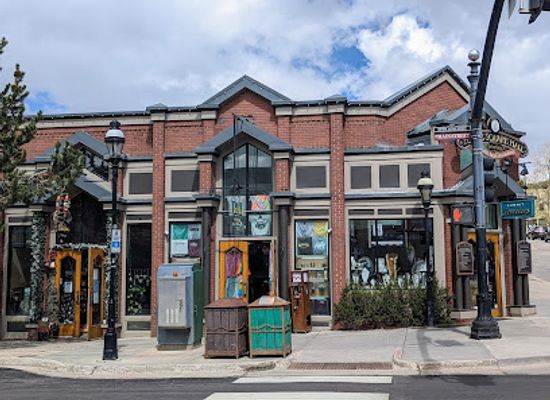 colorado/breckenridge-ski-resort/shop/breck-n-boujee-premium-outlet