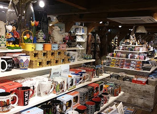 netherlands/zaanse-schans/shop/royal-diamonds-amsterdam-b-v