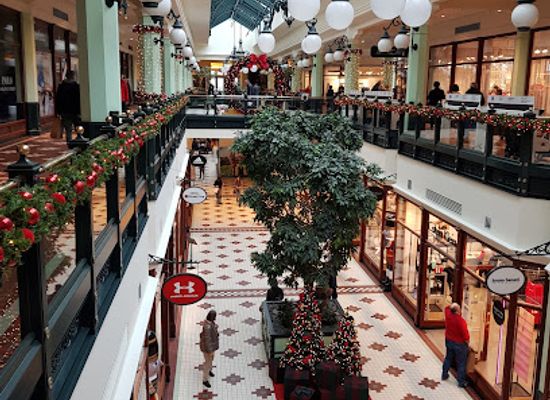 austria/otztal-alps/shop/designer-outlet-salzburg