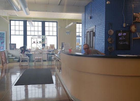 missouri/st-louis/forest-park/shop/clubhouse-shop-of-independence-center