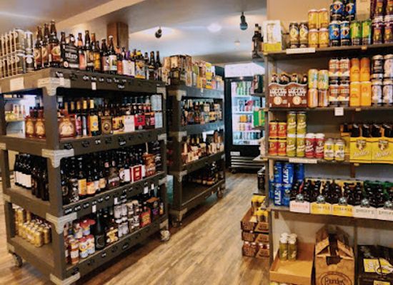 vermont/mount-mansfield/shop/stowe-public-house-bottle-shop