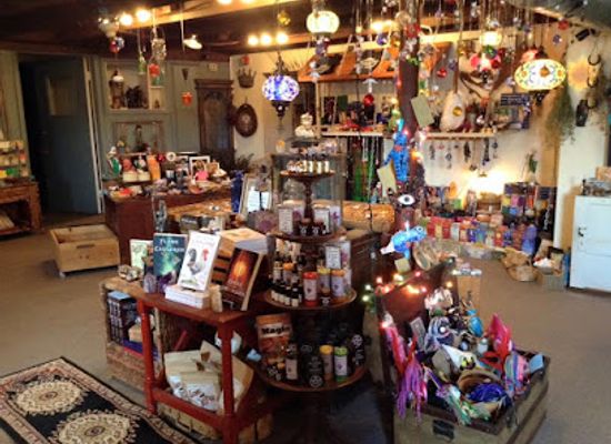 nebraska/omaha/aksarben-village/shop/the-conjure-shop