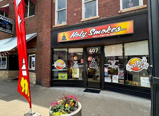 illinois/driftless-area/shop/holy-smokes