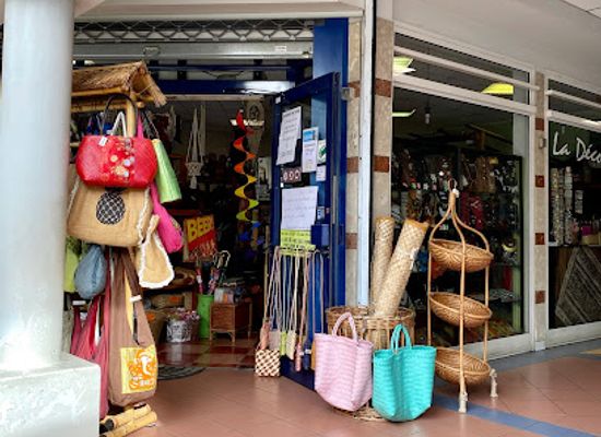 new-caledonia/baie-des-citrons/shop/la-decouverte