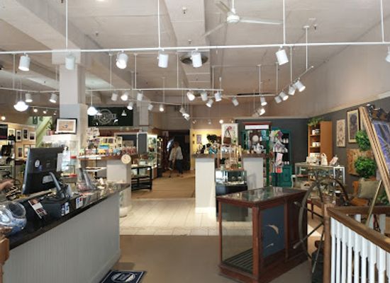 west-virginia/fairmont/shop/arts-antiques-marketplace