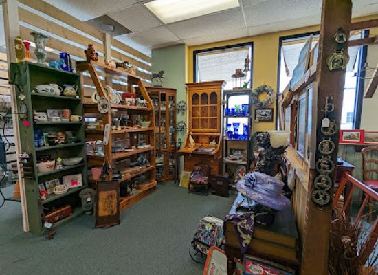 south-carolina/aiken/shop/antiques-more