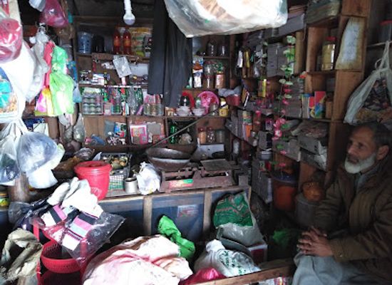 pakistan/makra-peak/shop/naseeb-gul-dukan