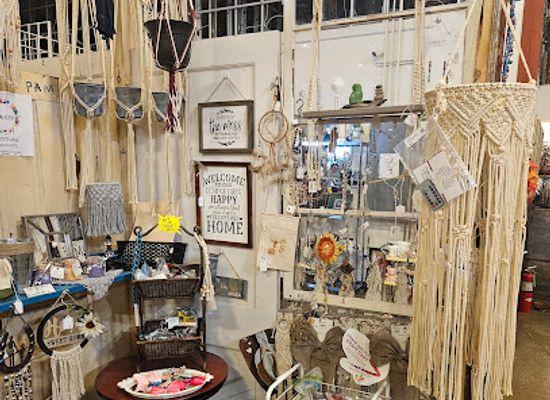 iowa/davenport/shop/gathered-goods