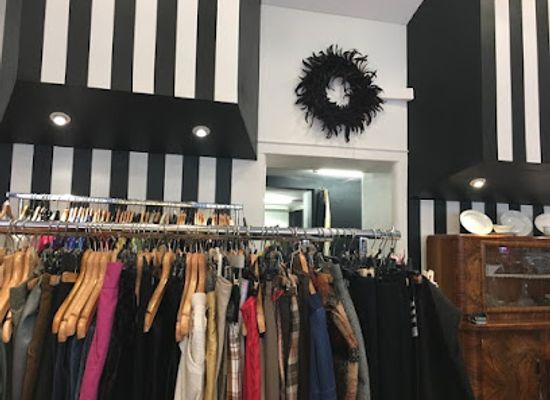 slovenia/upper-carniola/shop/divas-vintage-store