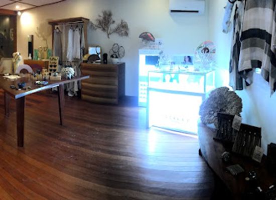 maldives/vaavu-atoll/shop/boutique