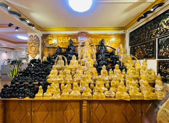 myanmar-burma/golden-triangle/shop/golden-image-art-crafts-store