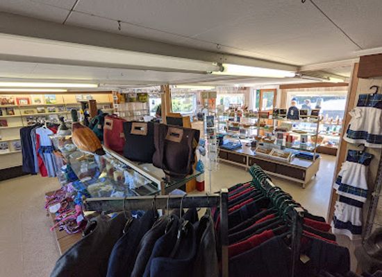 canada/maritimes/shop/peggy-s-cove-gift-shop