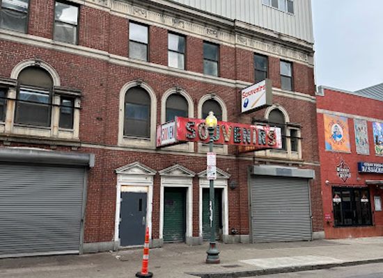 massachusetts/boston/fenway-kenmore/shop/souveniers