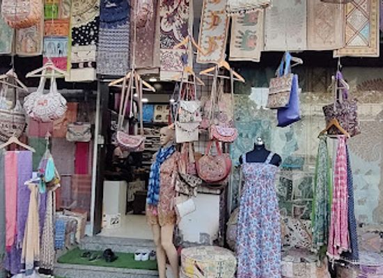 india/pushkar/shop/robin-silver-shop