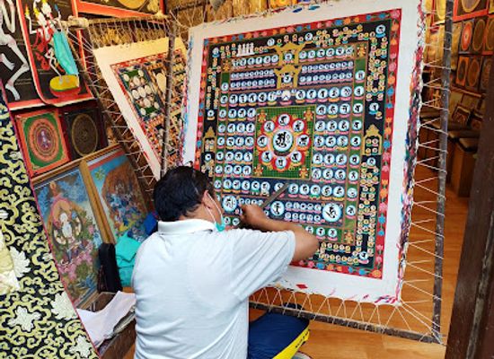 nepal/patan/golden-temple-kwa-bahal/shop/classic-tibetan-thanka-store