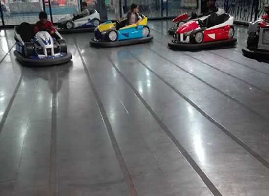 saudi-arabia/asir-mountains/shop/bedoon-essm-asdaf-mall-abha