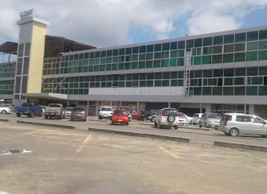 suriname/commewijne-district/shop/maretraite-mall