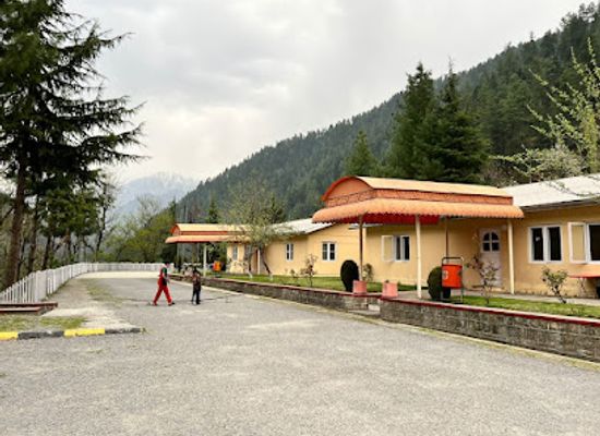 pakistan/neelum-valley/shop/jagran-resort-kutton