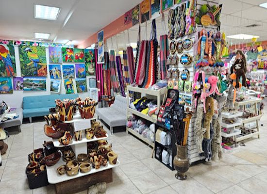 honduras/bay-islands/shop/new-souvenirs-roatan-gift-shop