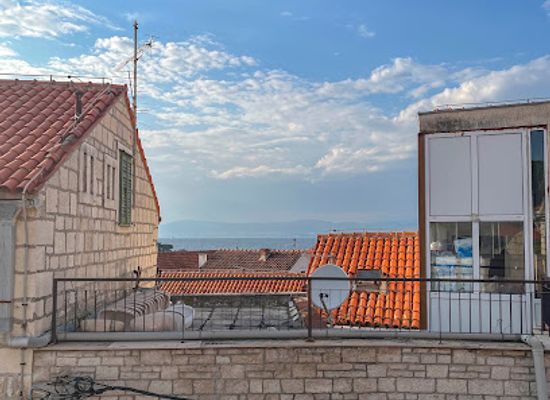 croatia/brac-island/shop/arthouse-brac