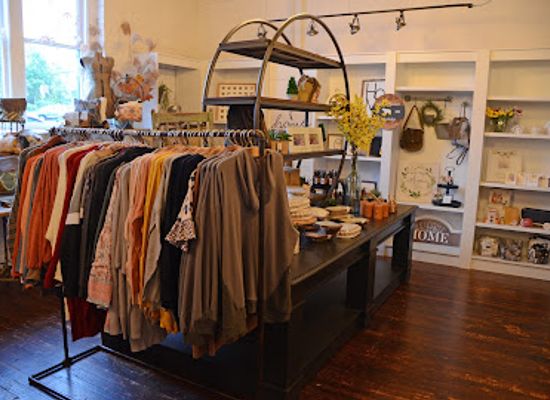 indiana/richmond/shop/luxe-lizzies