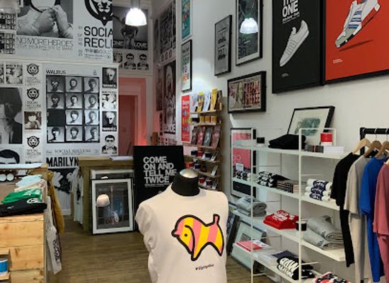 united-kingdom/glasgow/gorbals/shop/social-recluse