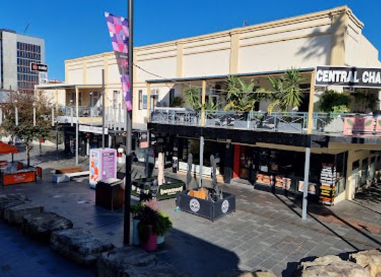 australia/illawarra/shop/crown-street-mall
