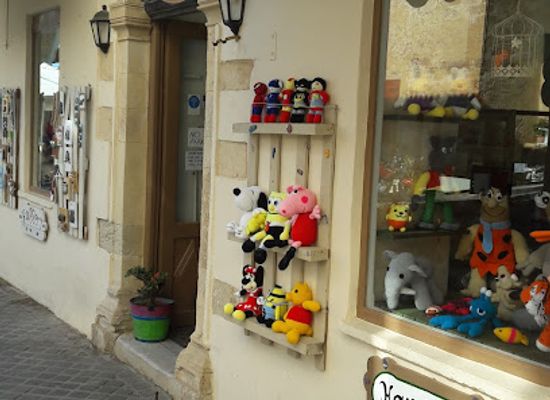 greece/chania/nea-chora/shop/l-o-art-and-gifts