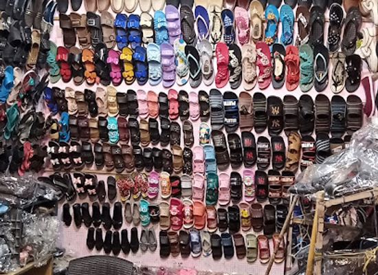pakistan/kaghan-valley/shop/aftab-plastic