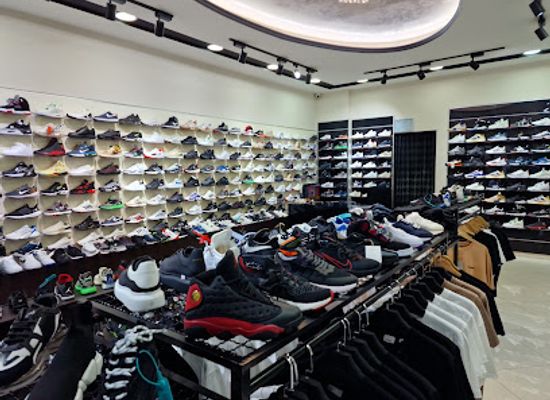 albania/durres/shop/read-shop