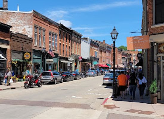 illinois/galena-historic-district/shop/simply-elegant-boutique