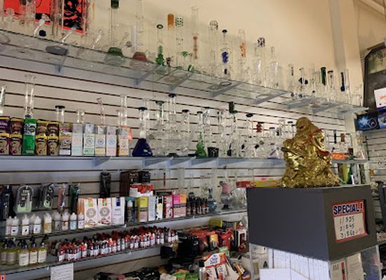 california/berkeley/shop/nepalese-gift-and-smoke-shop