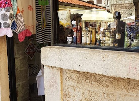 croatia/trogir/shop/croatian-brands-trogir-authentic-products-shop
