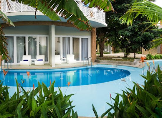 the-gambia/sandu/shop/balafon-beach-resort