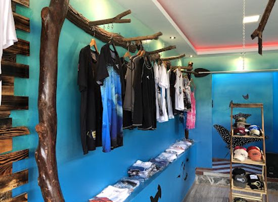 ecuador/puerto-baquerizo-moreno/shop/art-gallery-isleno