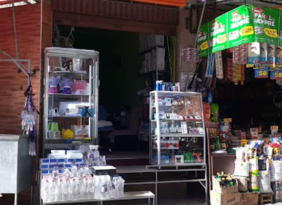 bolivia/sucre/historic-center/shop/fenix-store-sucre