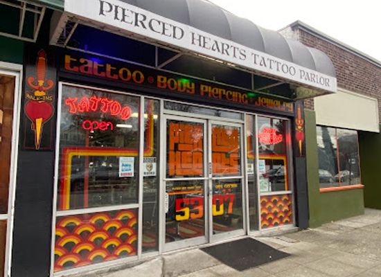 washington/olympic-peninsula/shop/pierced-hearts-tattoo-parlor