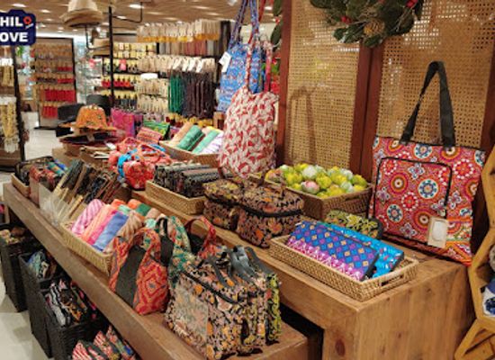 philippines/manila/makati/shop/kultura-filipino