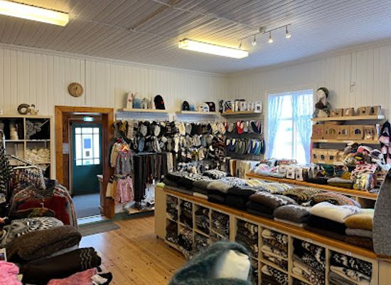 iceland/southern-region/shop/bingborg-ullarverslun
