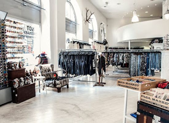 hungary/budapest/shop/szputnyik-shop-d20